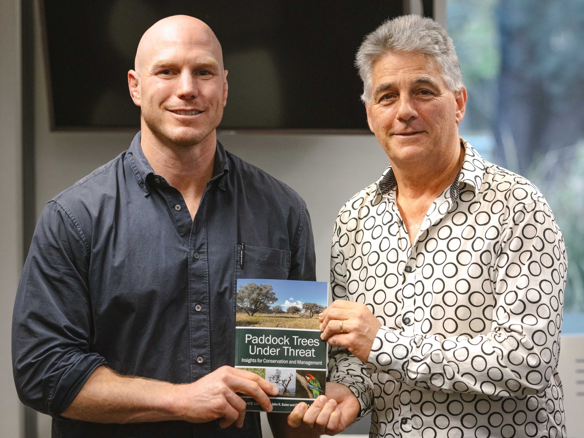David Pocock and David Lindenmayer pictured together